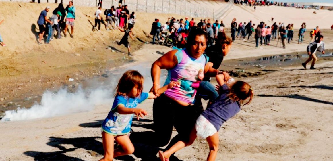 EEUU lanzó gases lacrimógenos a grupo de migrantes que intentaron cruzar la frontera