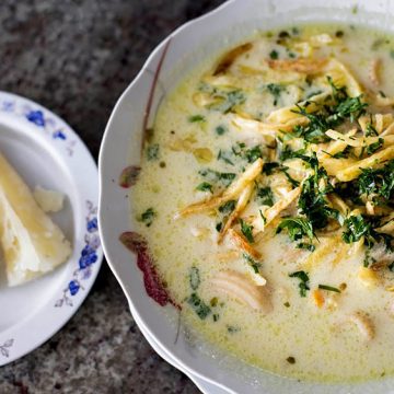Chefs buscan que la sopa de maní sea el plato bandera de Bolivia