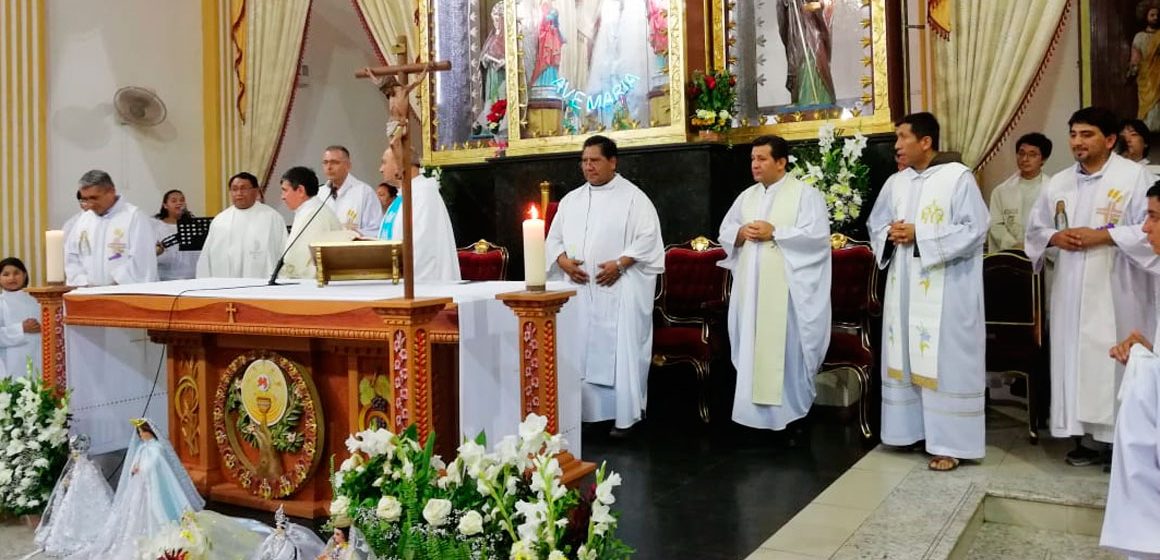 Virgen de Cotoca alegró a la Vicaria San Lorenzo.