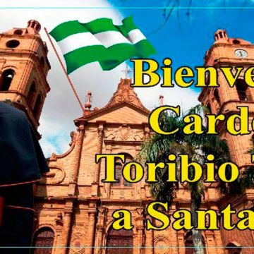 Su eminencia, el Cardenal Toribio Ticona visita a Santa Cruz.