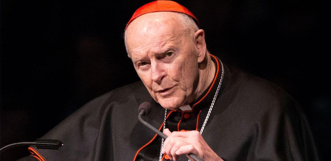 El papa Francisco ha retirada del estatus clerical al excardenal McCarrick por abusos sexuales.