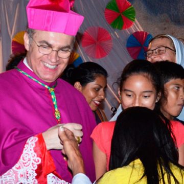Nuncio en Bolivia llama a defender el planeta, denunciar los daños contra la tierra y cuidar el futuro