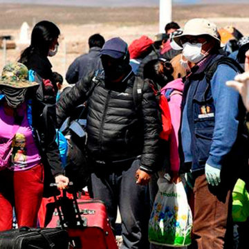 Bolivia pone en cuarentena a 480 repatriados por Covid-19