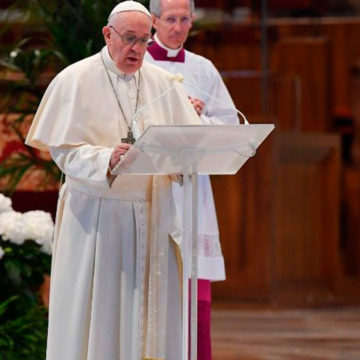 Papa Francisco: Que el resucitado sane las heridas de la humanidad desolada