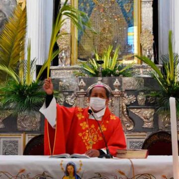 Mons. Centellas: La Semana Santa nos recuerda que no vivimos para morir, sino para vivir