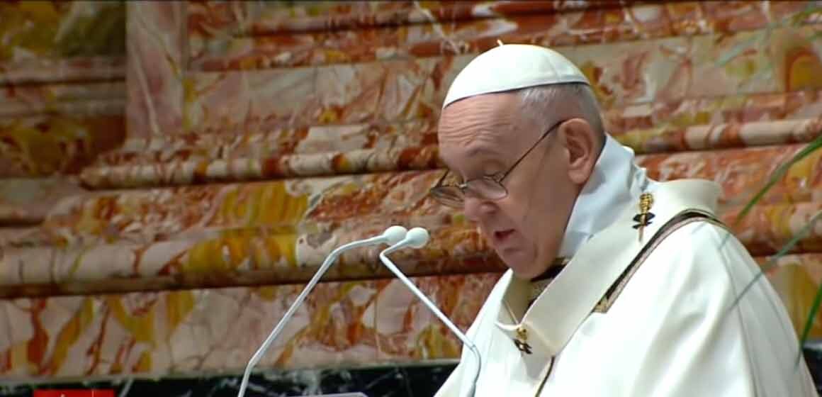 El Papa en Misa Crismal: la hora del anuncio, de la persecución y de la cruz van juntas