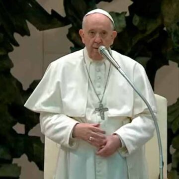 El Papa en la Catequesis: El mundo necesita jóvenes fuertes y ancianos sabios