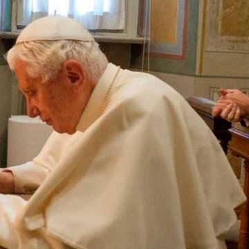 La Iglesia Latinoamericana en oración por la salud de Benedicto XVI