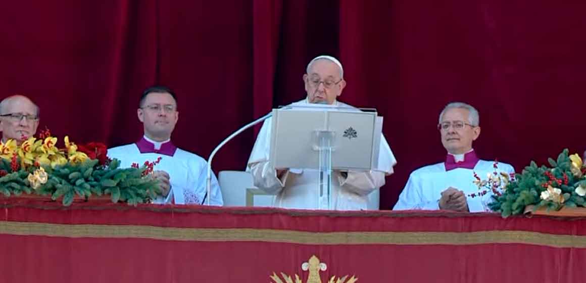 El Papa en Urbi et Orbi recordó las guerras y el hambre que sufre la humanidad