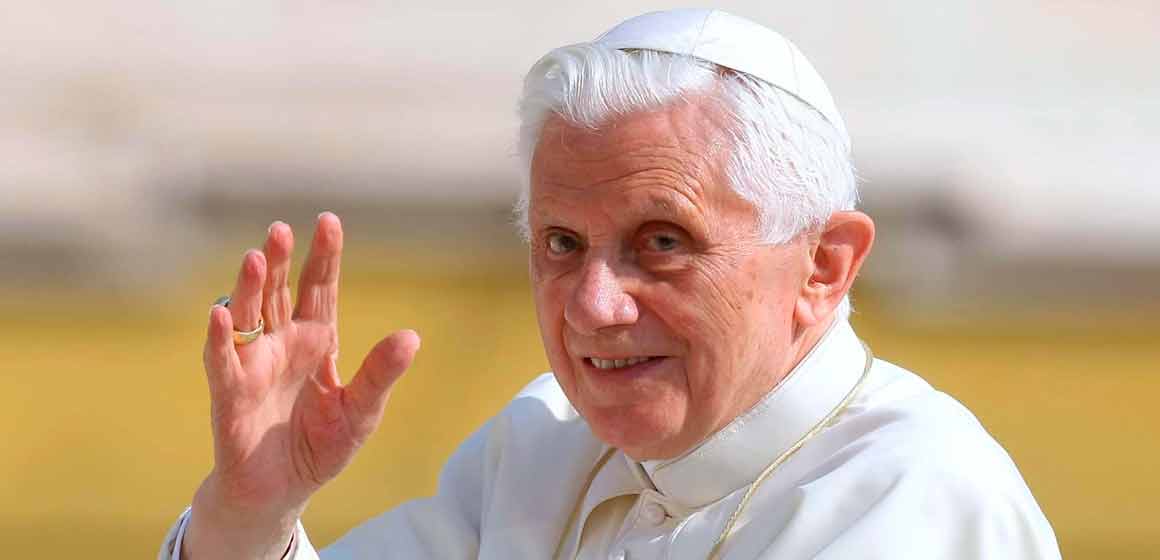 Benedicto XVI, un Papa teólogo, honrado y bueno